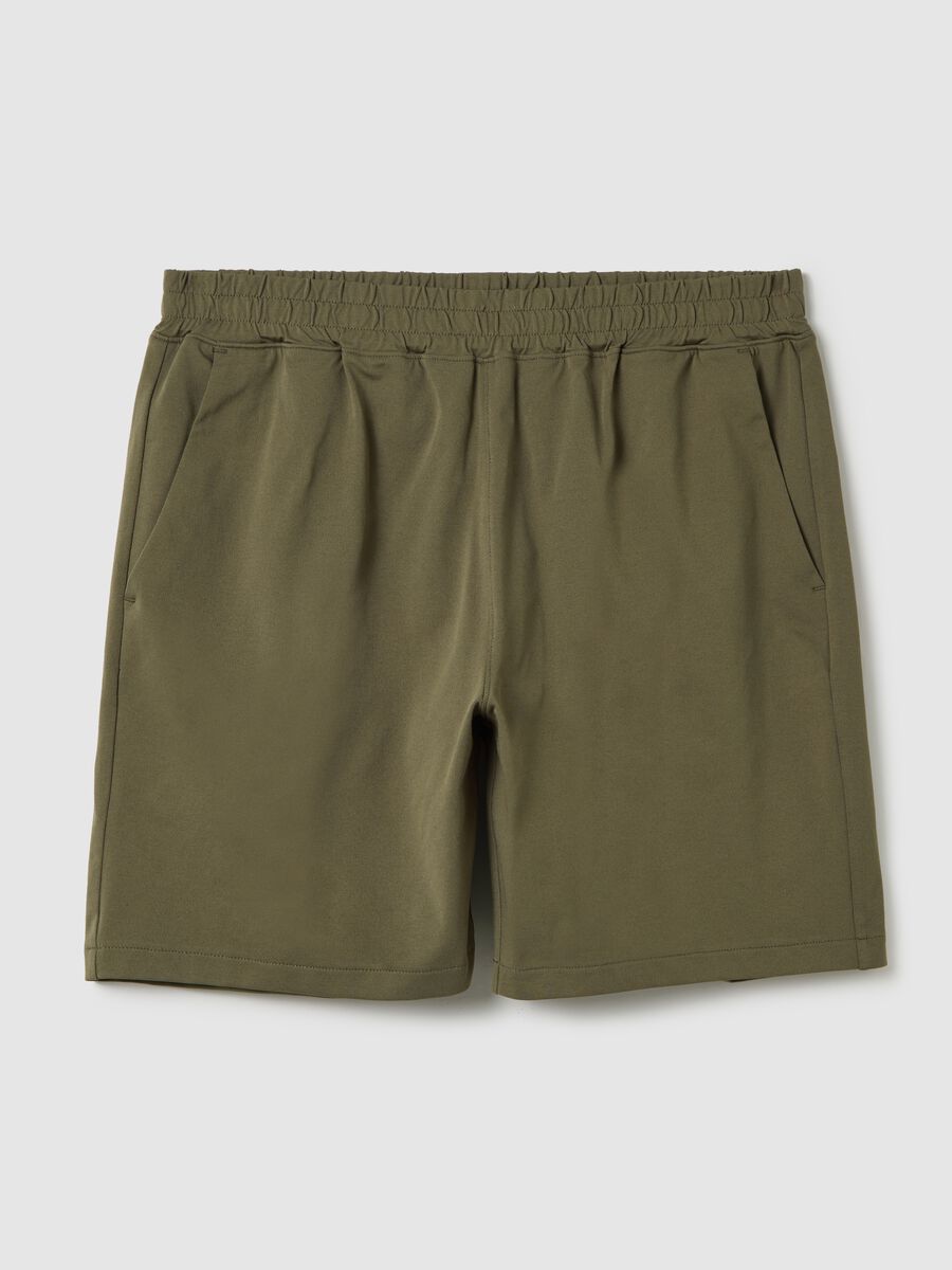 Green Bermuda joggers in stretch fabric_4