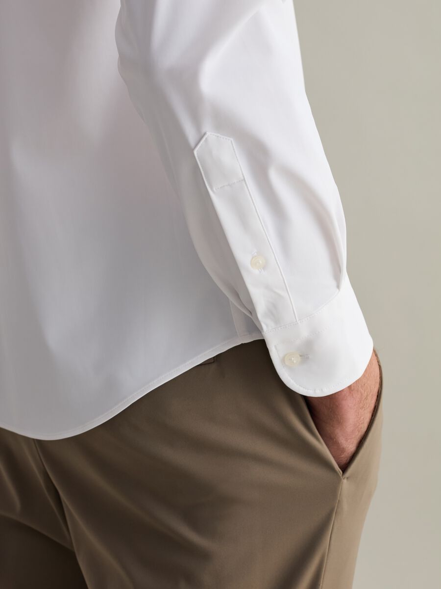 Contemporary easy-iron shirt in technical fabric_3