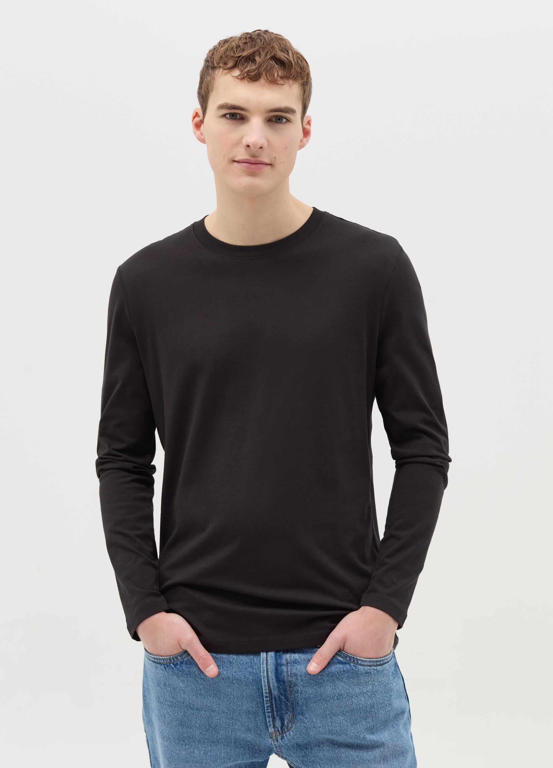 T-shirt girocollo a maniche lunghe in cotone