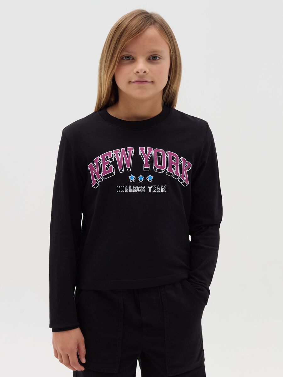 T-shirt crop a maniche lunghe con stampa_0