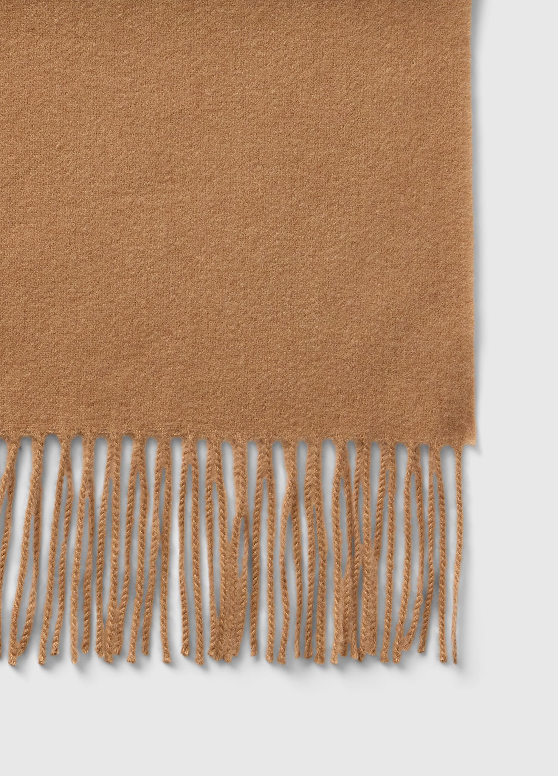 Scarf in wool and viscose blend with fringing