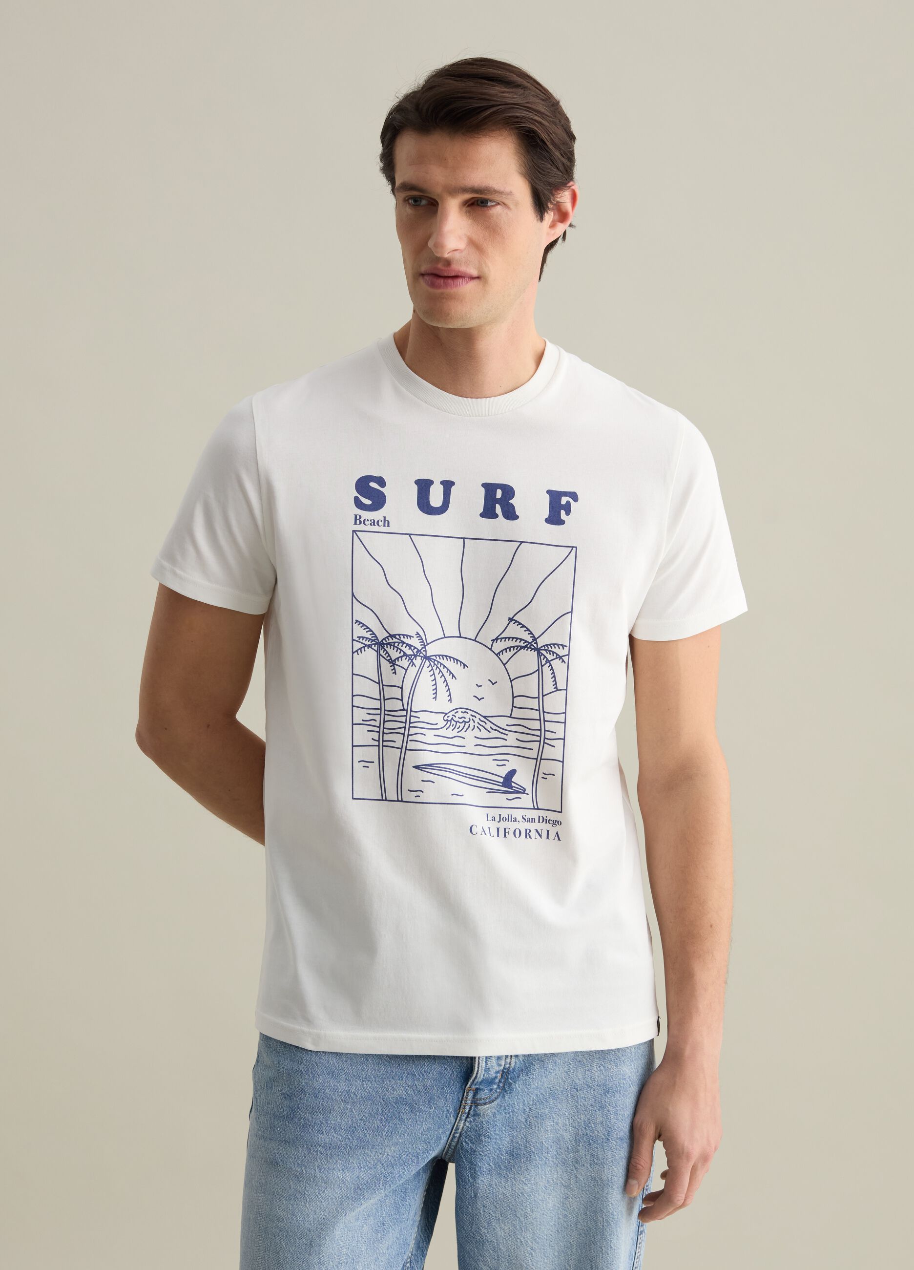 White T-shirt with California surf graphic print