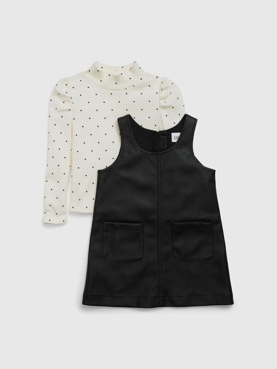Set t-shirt a collo alto e salopette gonna_0