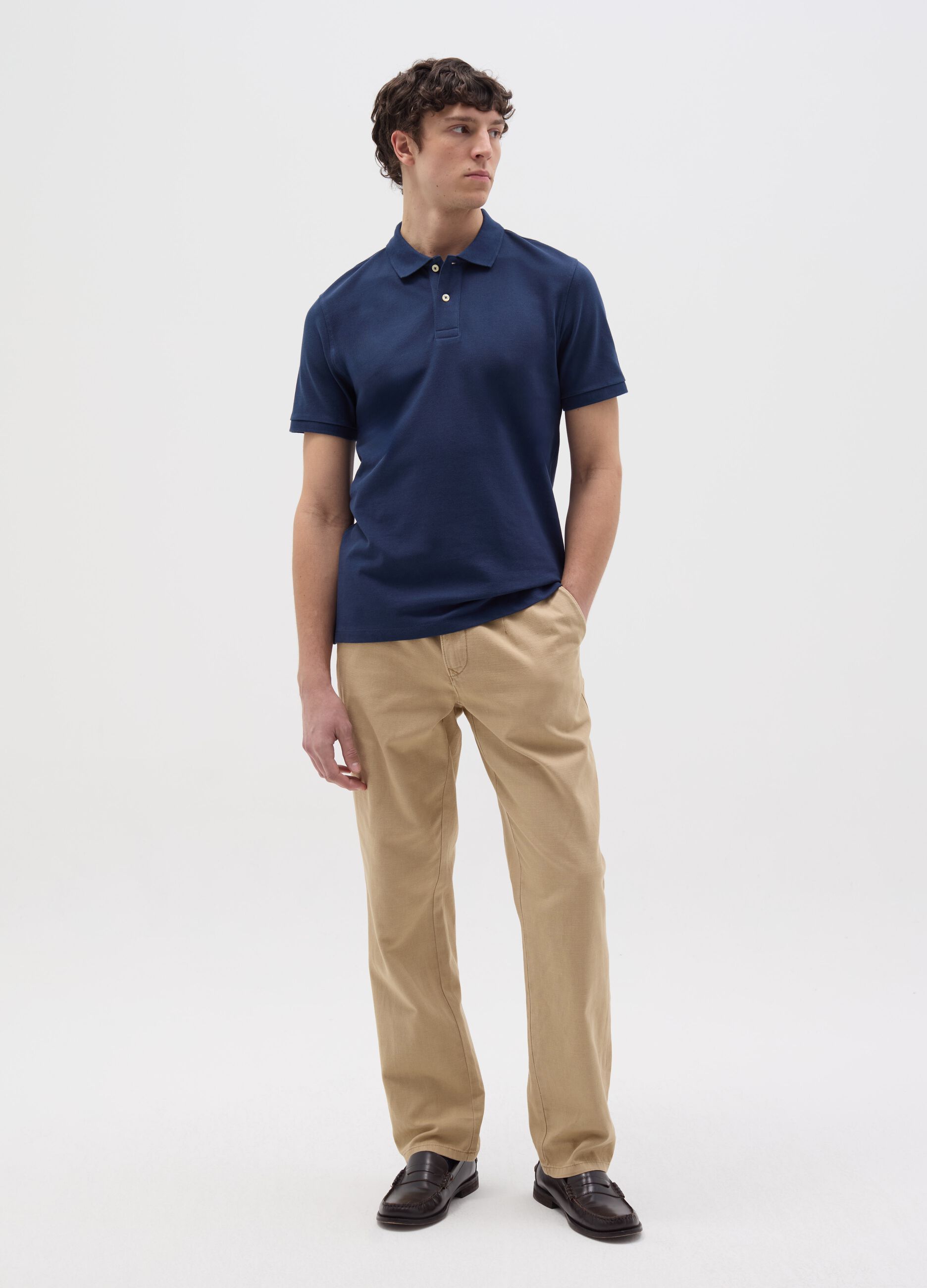 Solid colour polo shirt in organic cotton