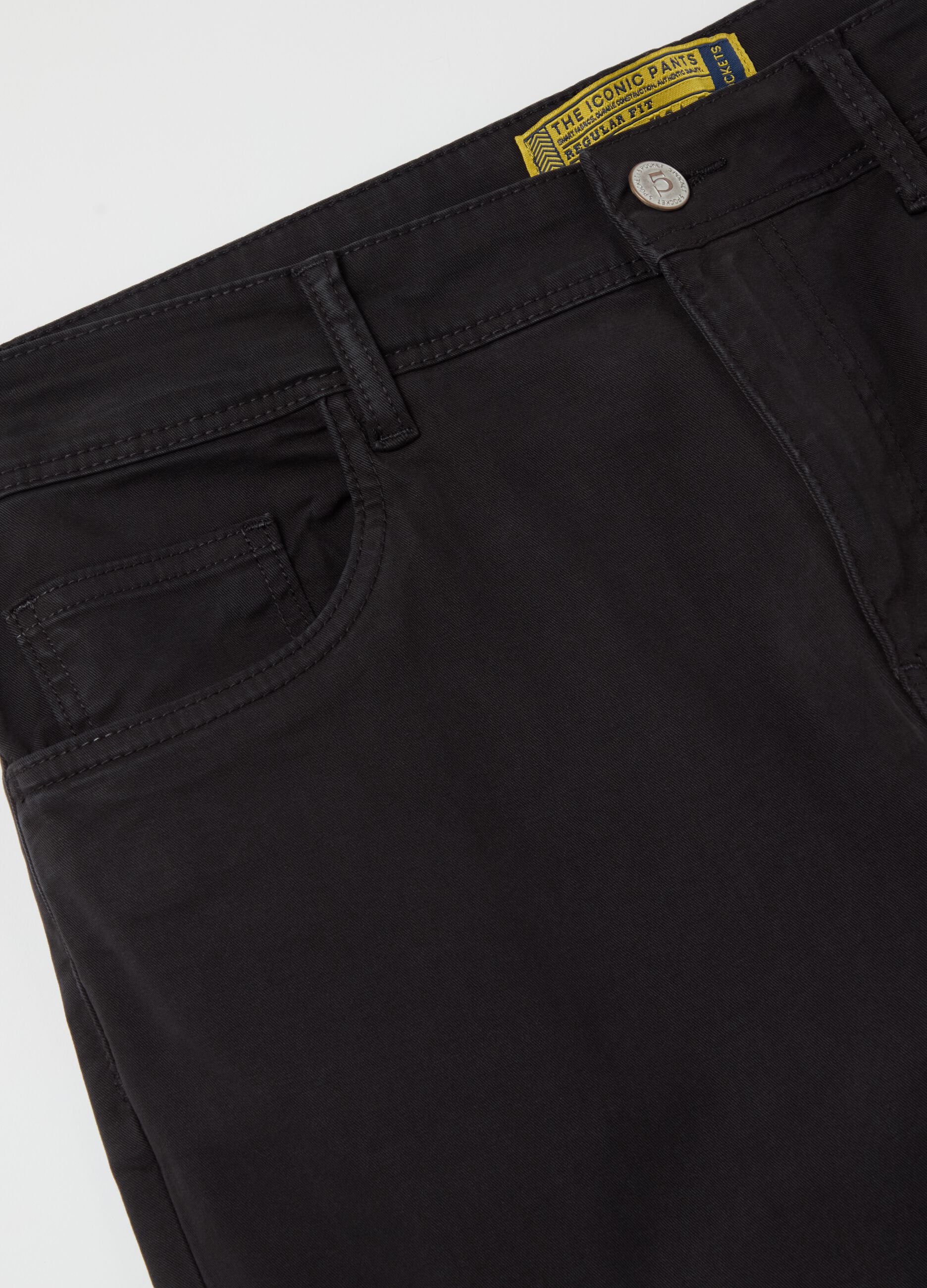 Pantaloni regular fit cinque tasche