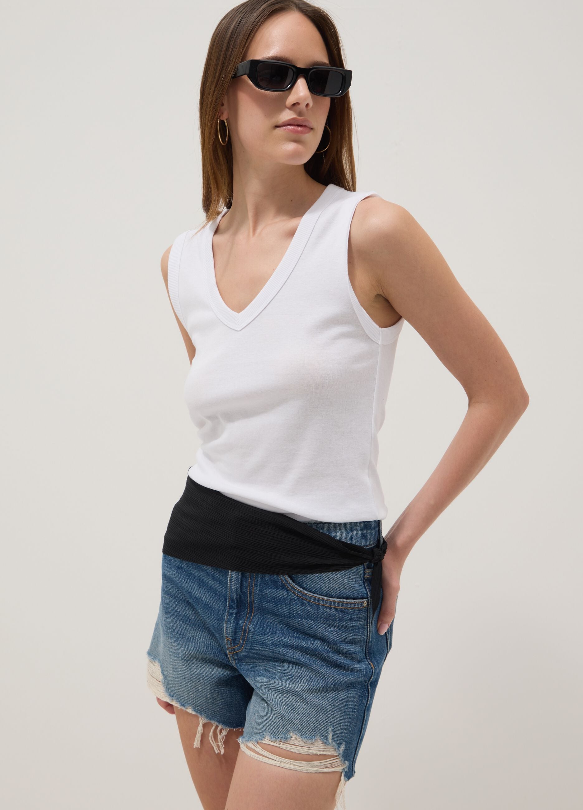 Blue pure cotton denim shorts with rips