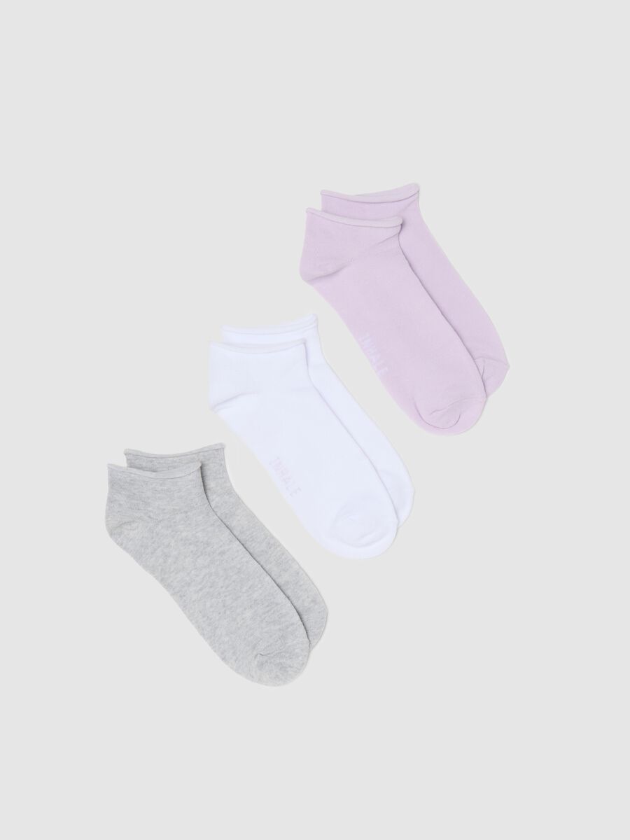 Three-pair pack white, grey and purple stretch shoe liners_0