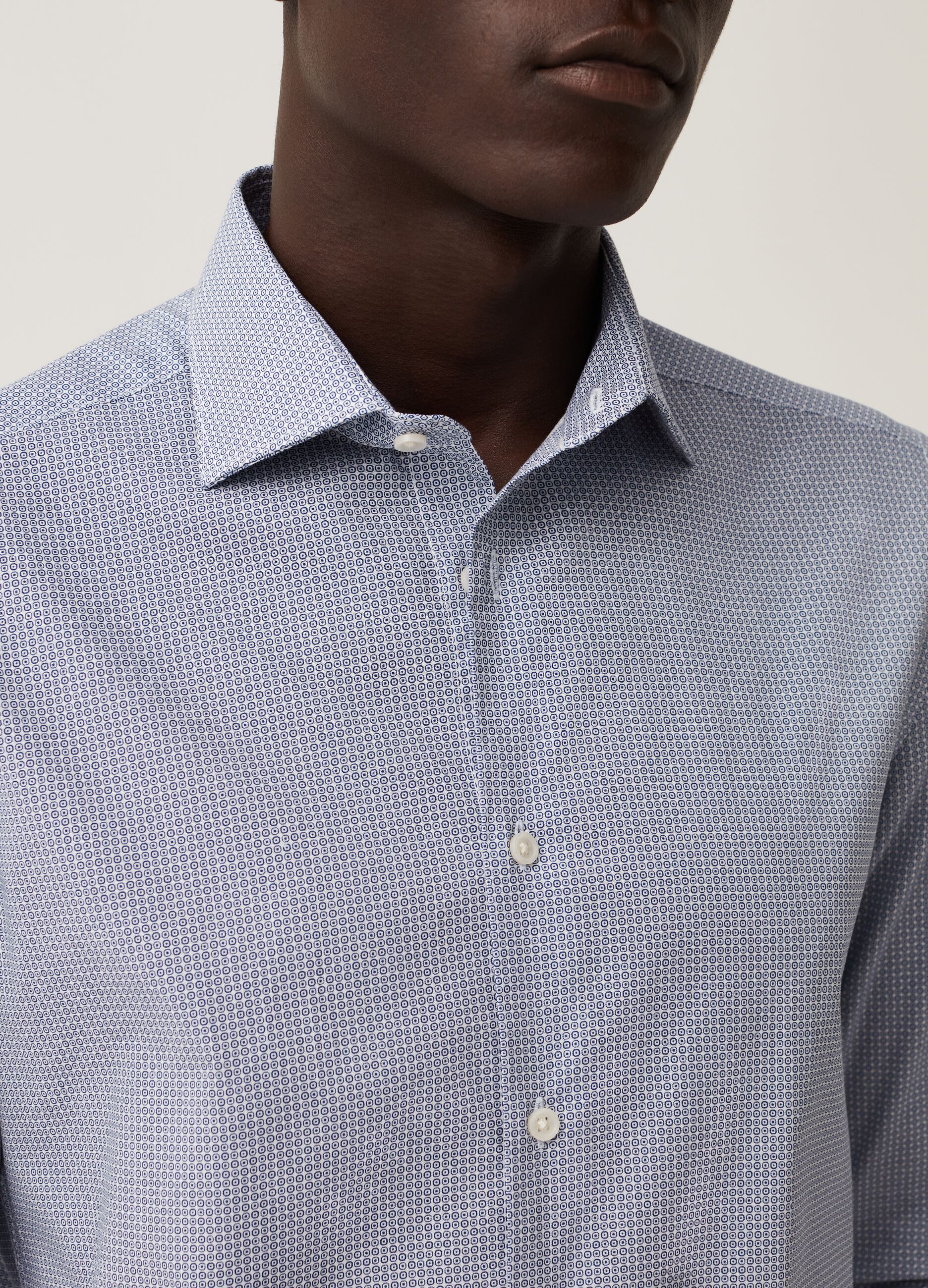 Camicia slim fit con micro fantasia_3