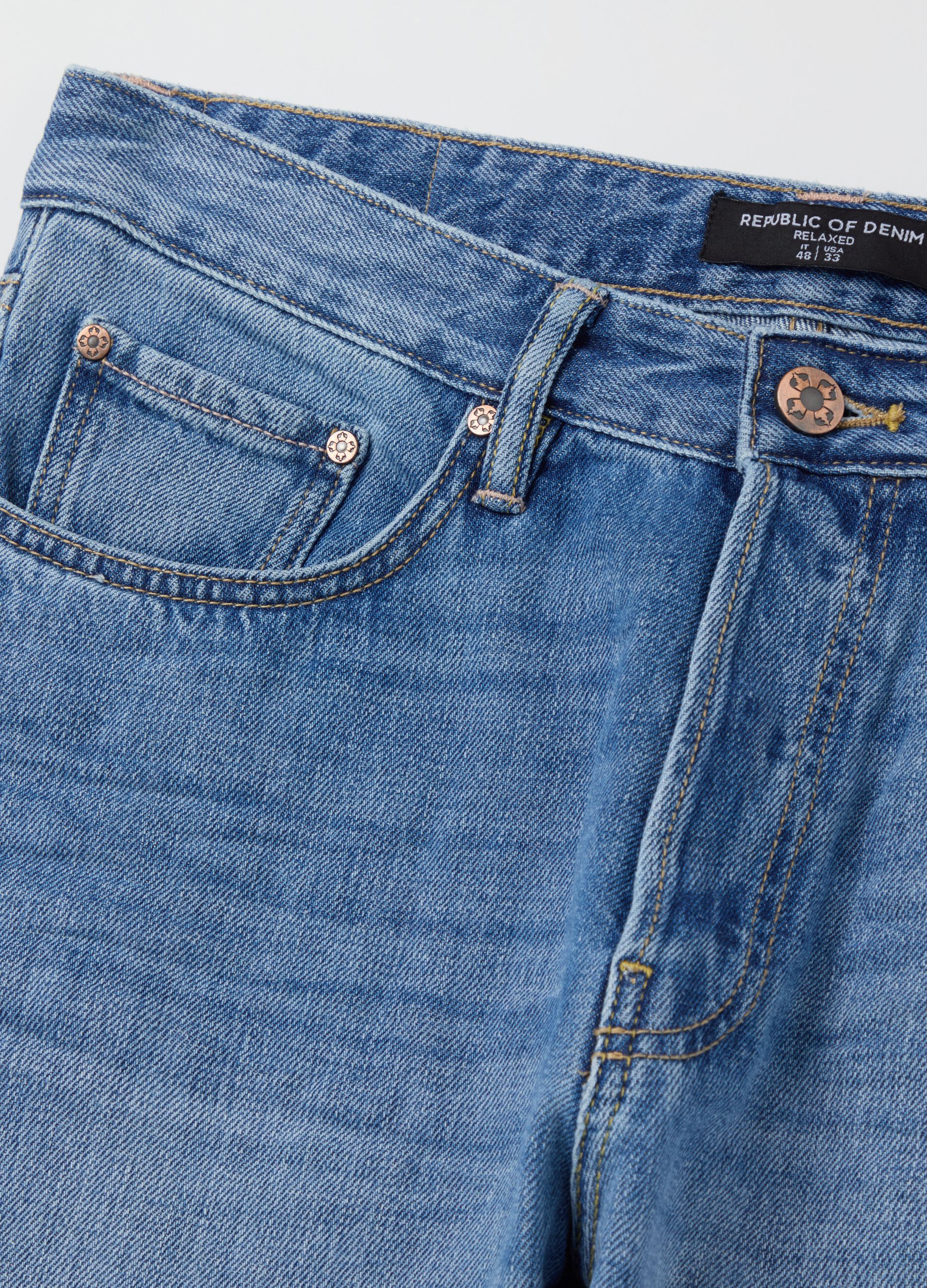 Relaxed-fit jeans with fading