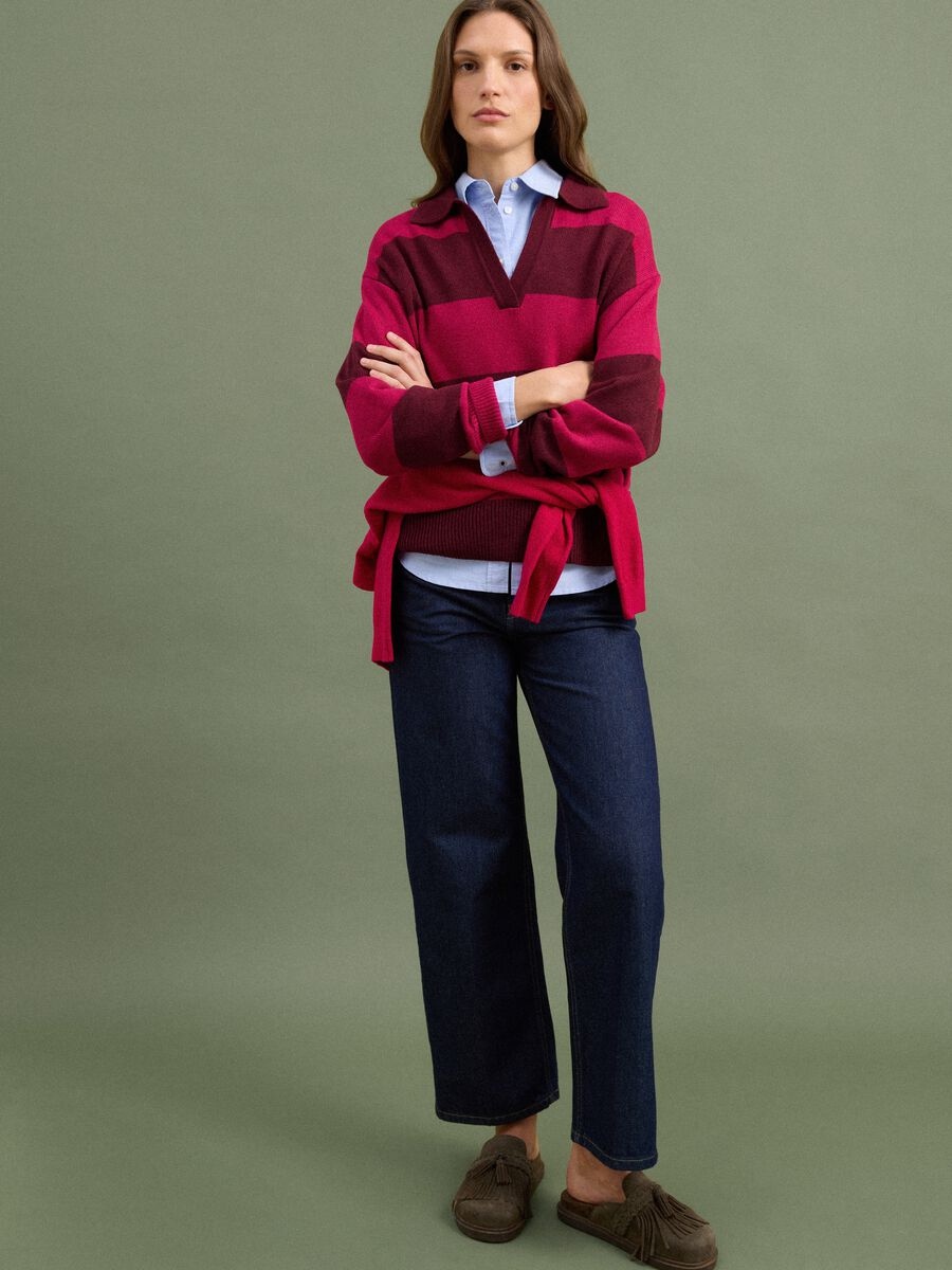 Maglia rossa in misto lana a righe con colletto polo_2