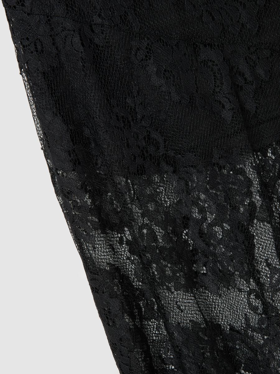 Long black skirt with lace details_5