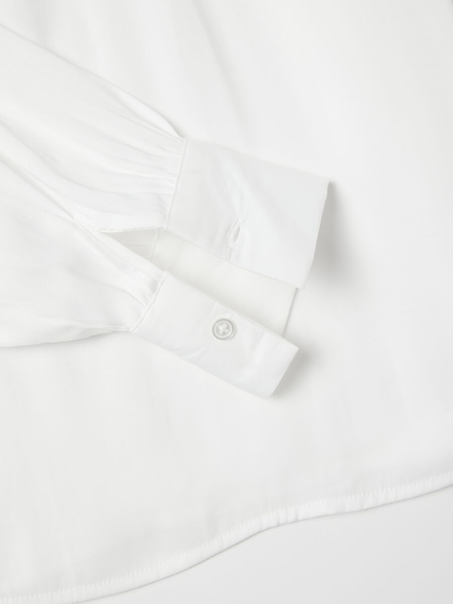 White blouse with bow_5