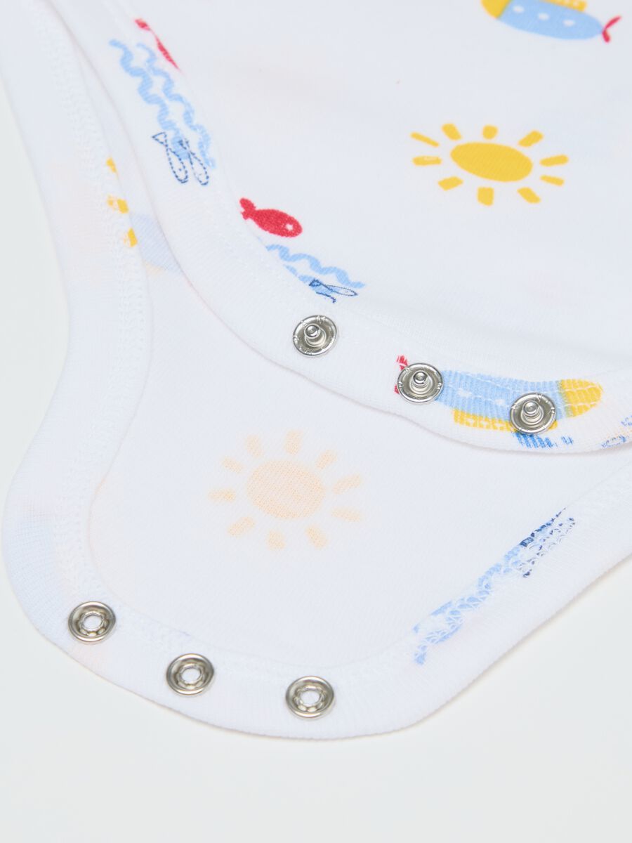 Two-pack white sleeveless bodysuits in organic cotton with print_2