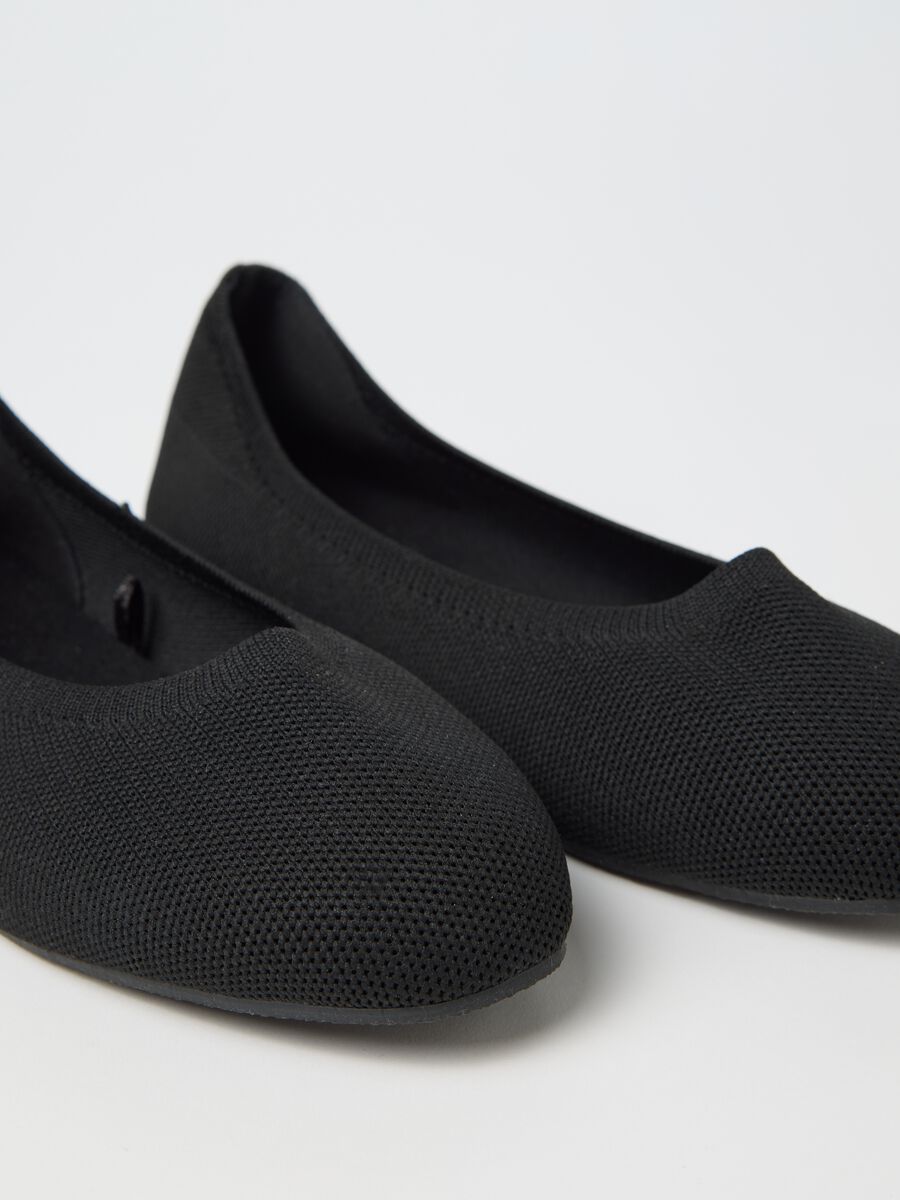 Black Fabric Blend Ballet Flats_1
