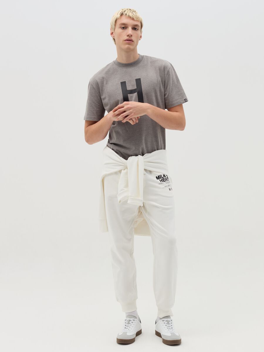 Fleece joggers with print_0