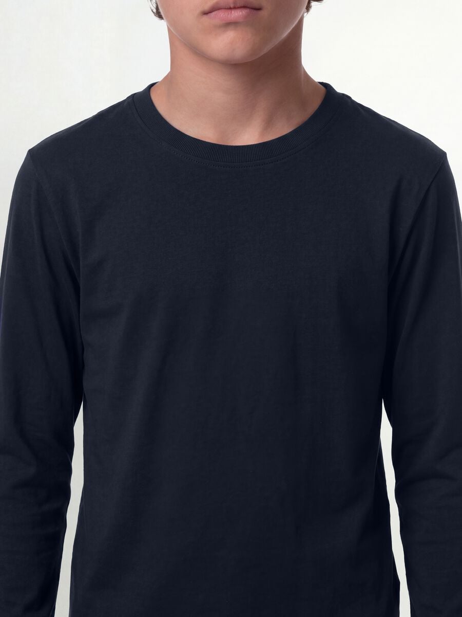 T-shirt blu a maniche lunghe in puro cotone organico regular fit per ragazzo_3