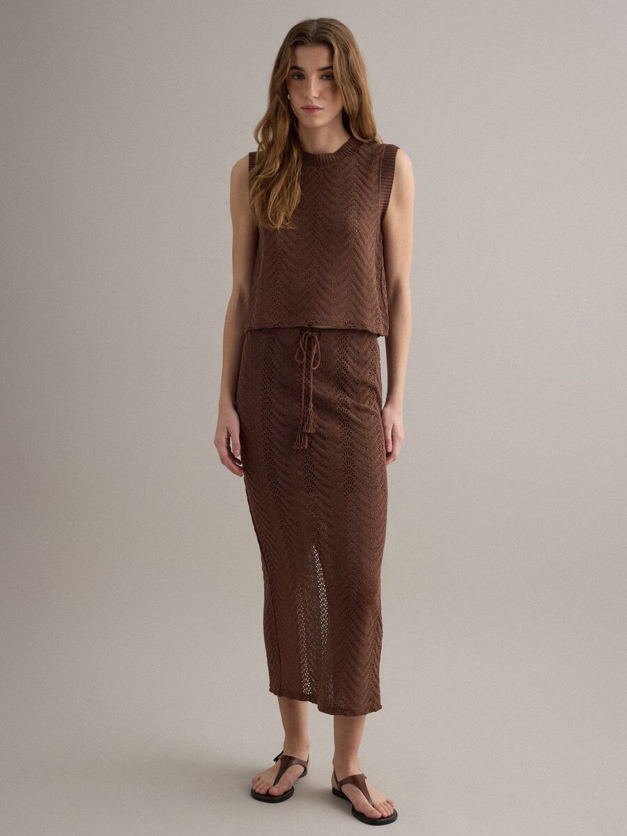 Brown maxi skirt in a regular fit with openwork design_0