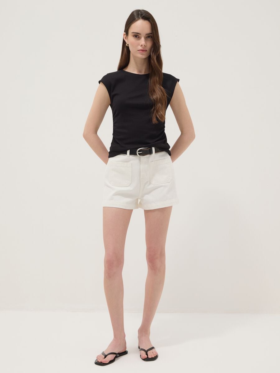 White pure cotton Bermuda shorts_1