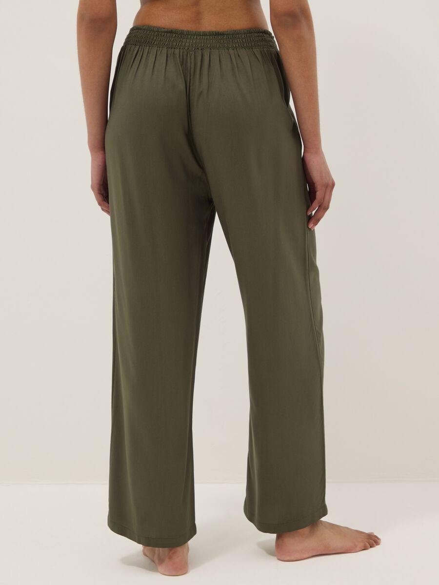 Pantaloni lunghi in pura viscosa verdi_2