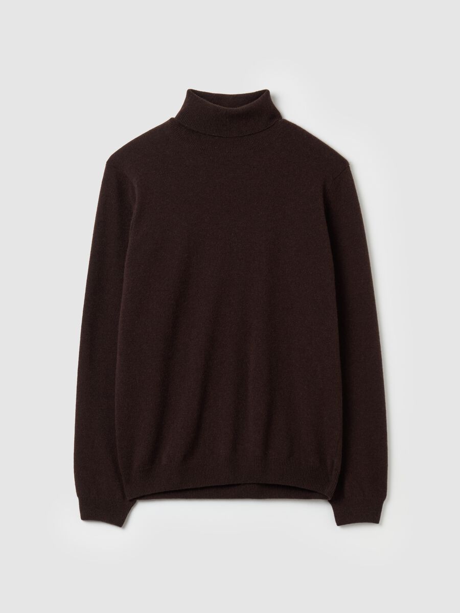 Lambswool pullover with high neck_4