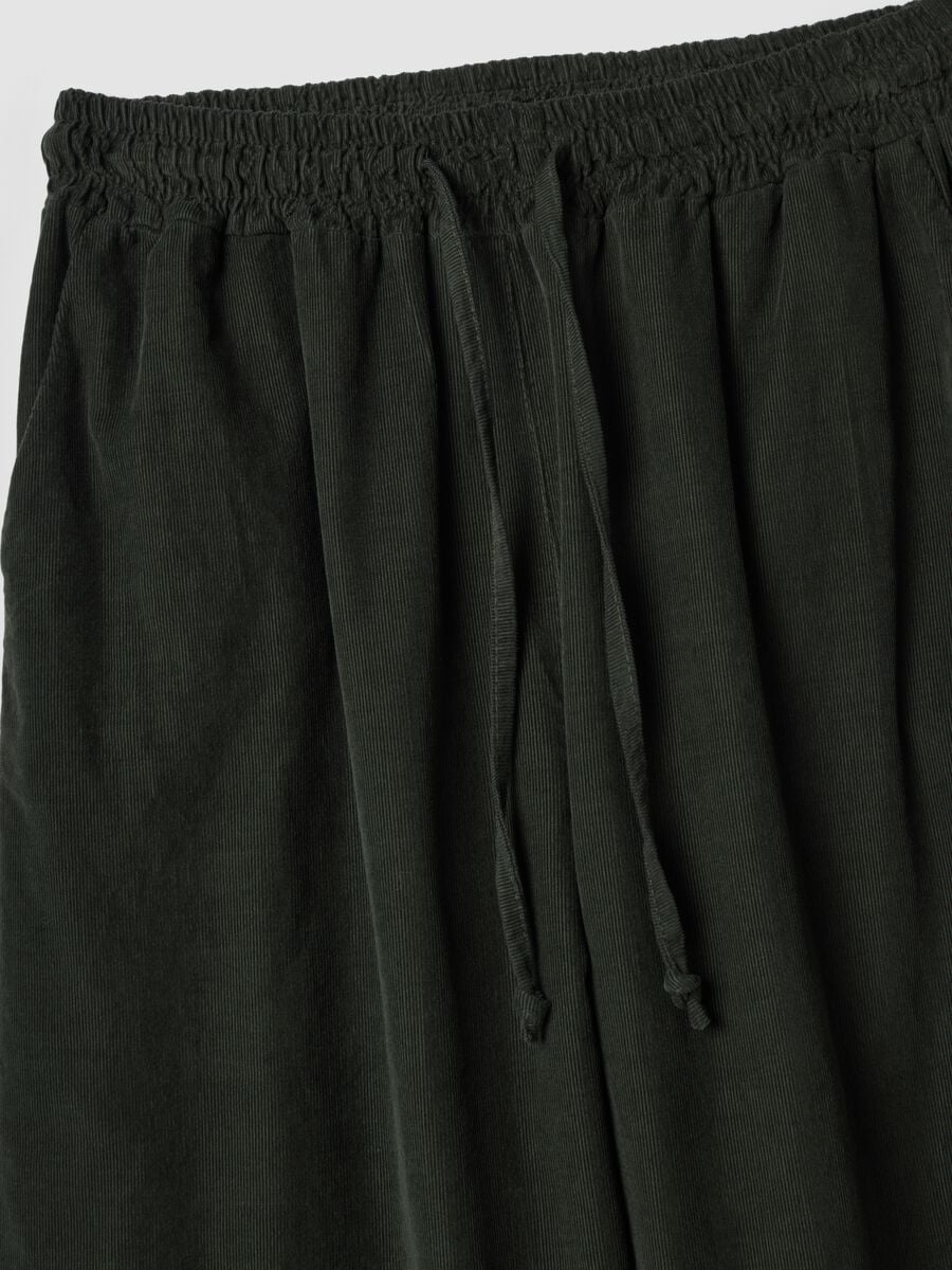 Pantaloni verdi in puro cotone regular fit_1