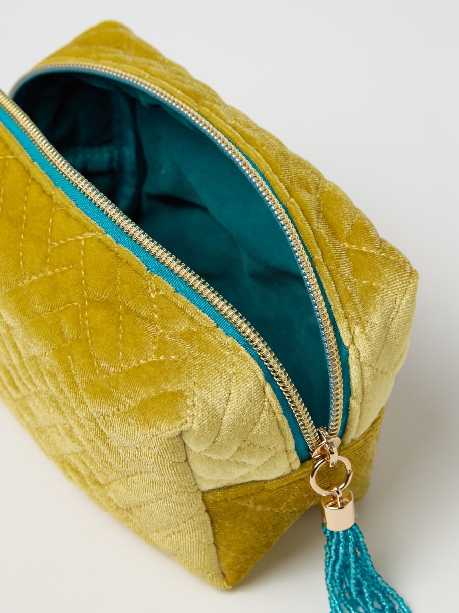 Beauty case in quilted velvet_2