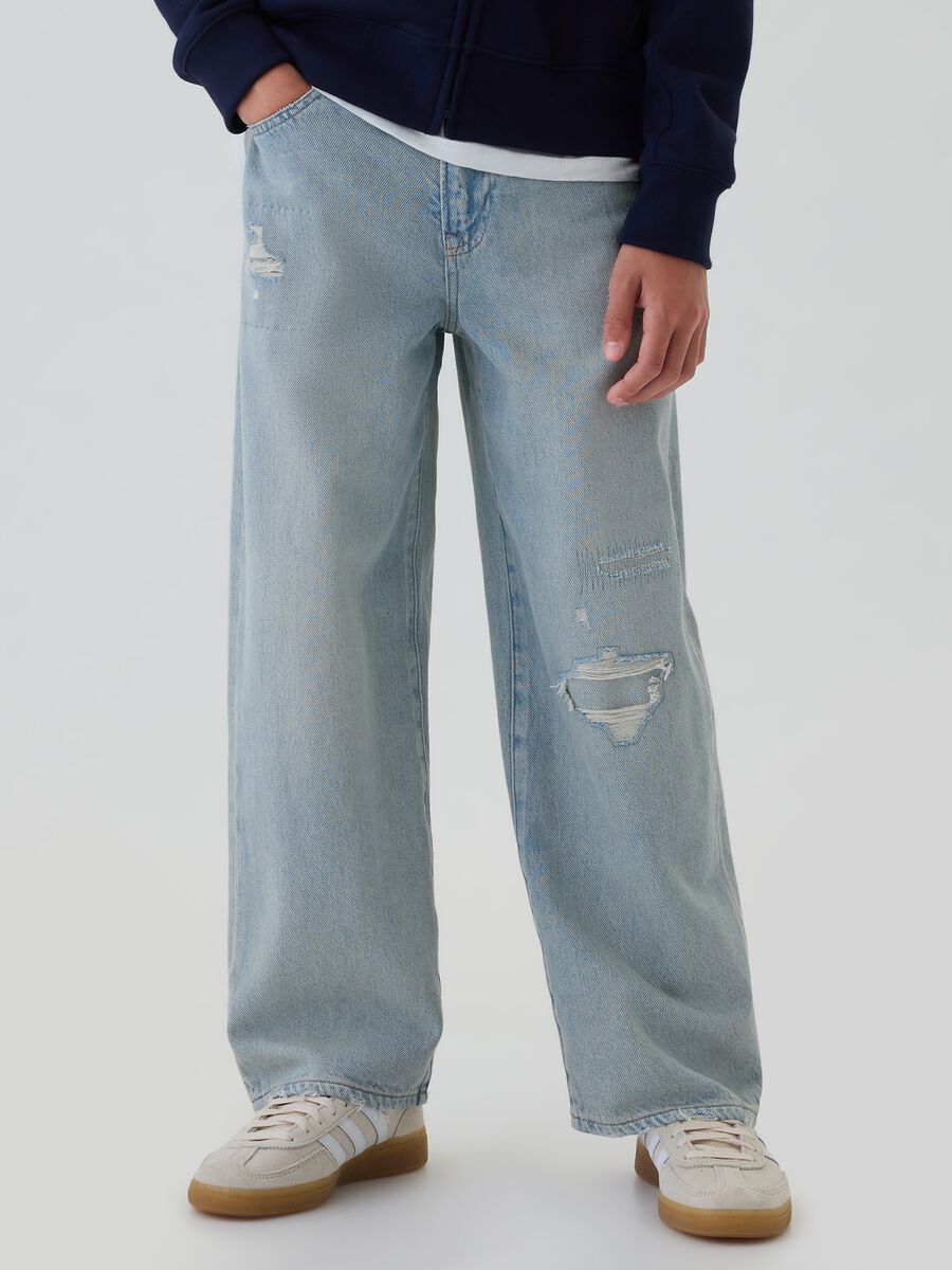 Baggy fit distressed jeans_1