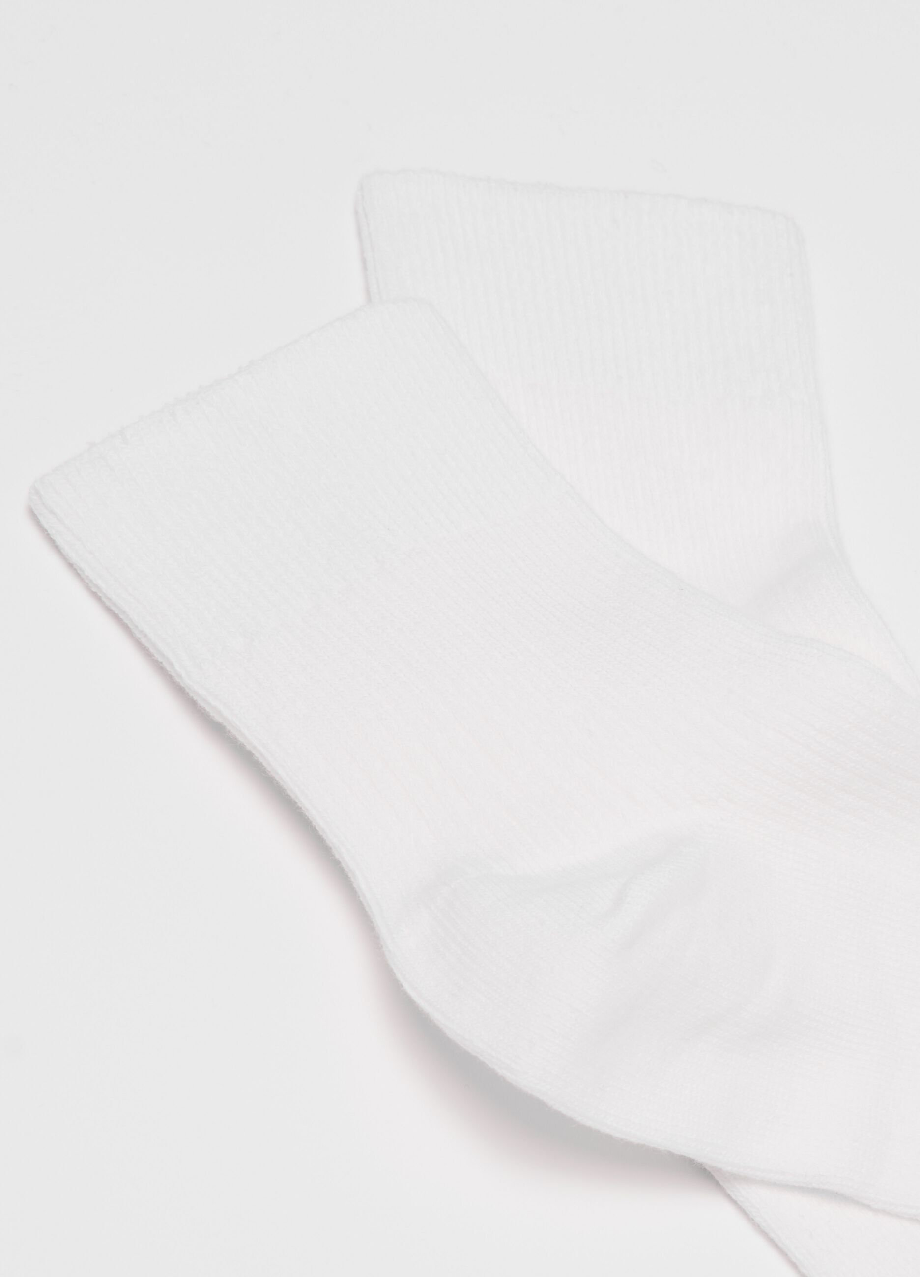 Short stretch socks