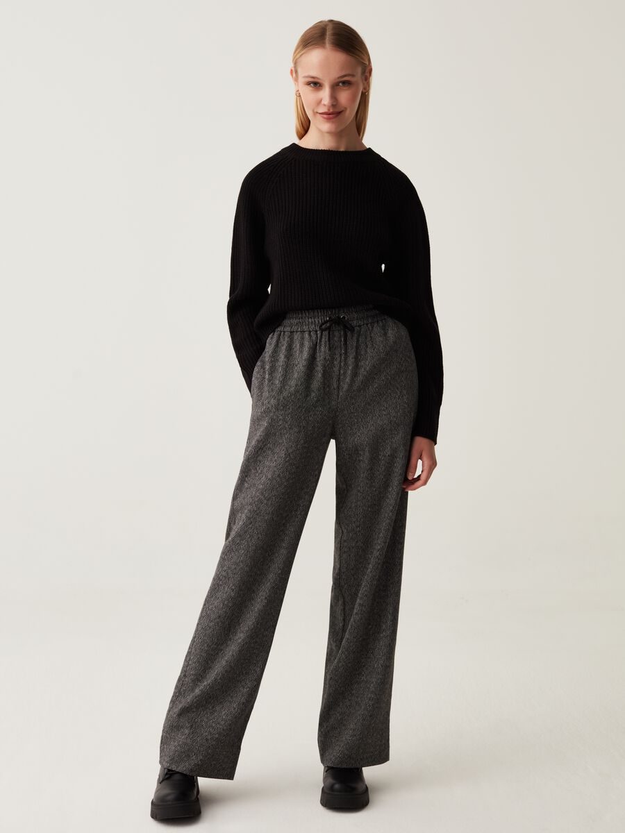 Joggers wide leg con trama a spina di pesce_0