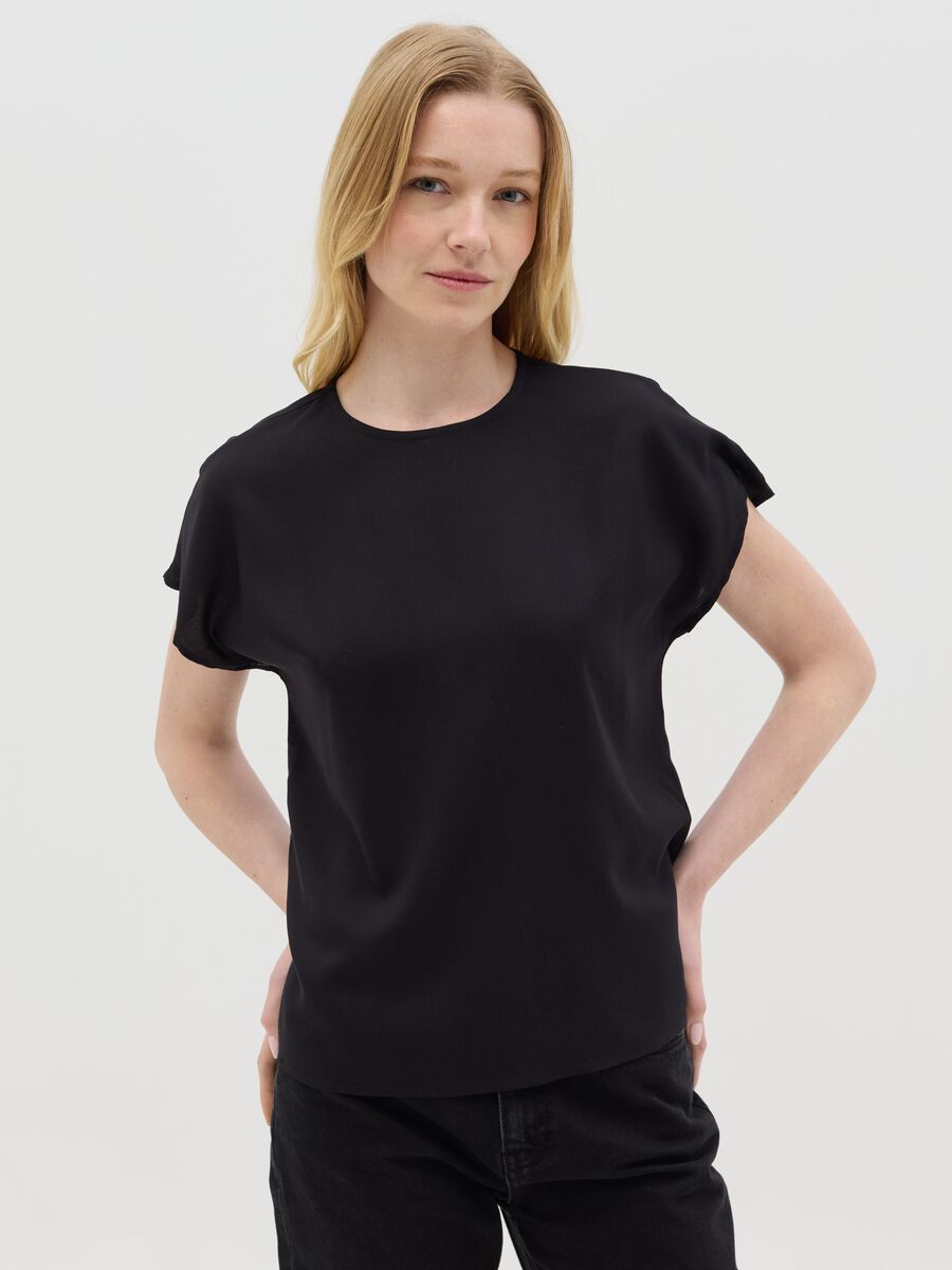 Black short-sleeved blouse in viscose_0