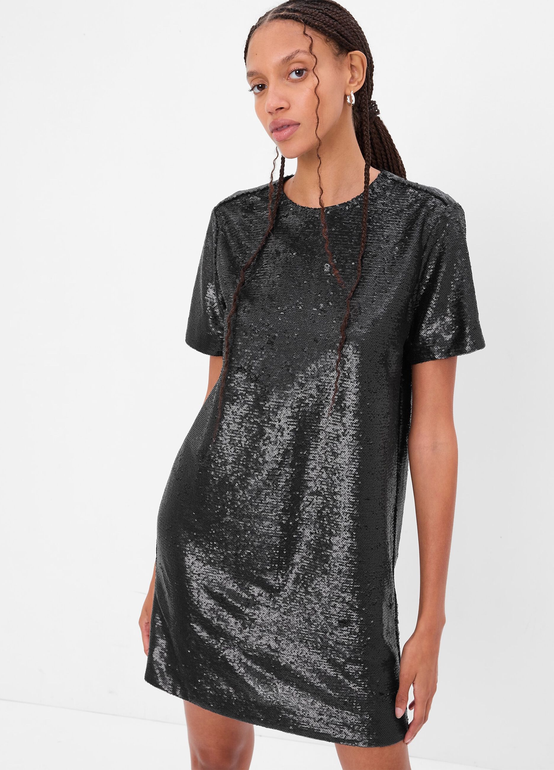 Abito corto in paillettes