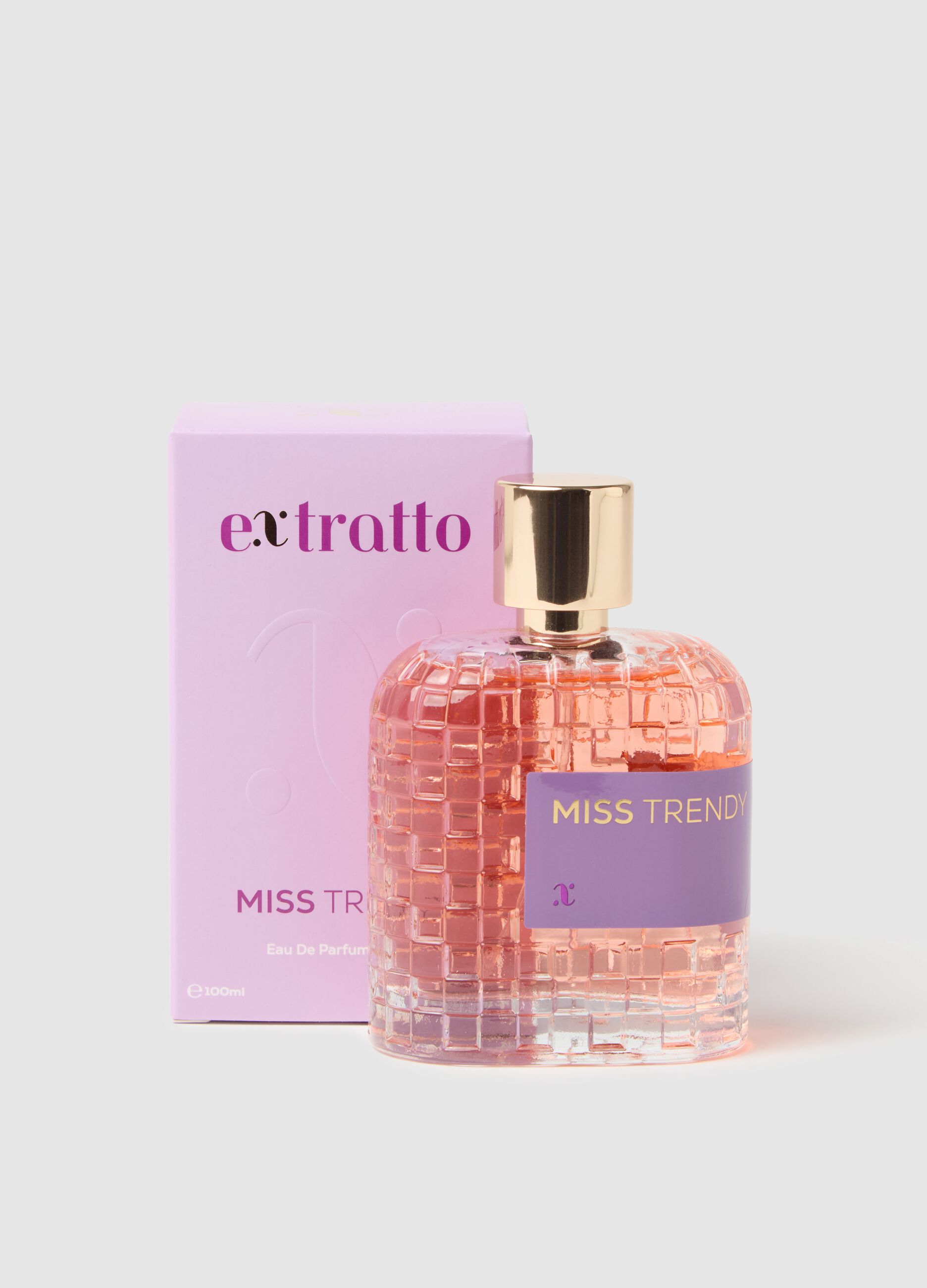 Miss Trendy - a floral and oriental extract
