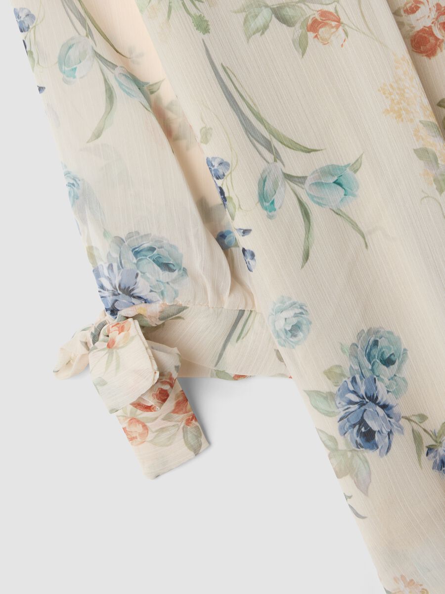 Blusa beige a fiori con maniche lunghe regular fit_1
