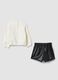 Completo bianco con maglia e shorts neri_1