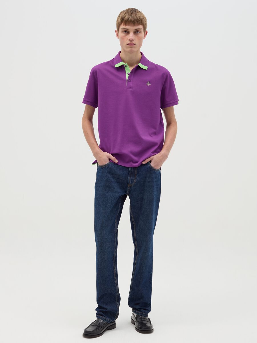 Polo shirt with contrasting detail and logo embroidery_1