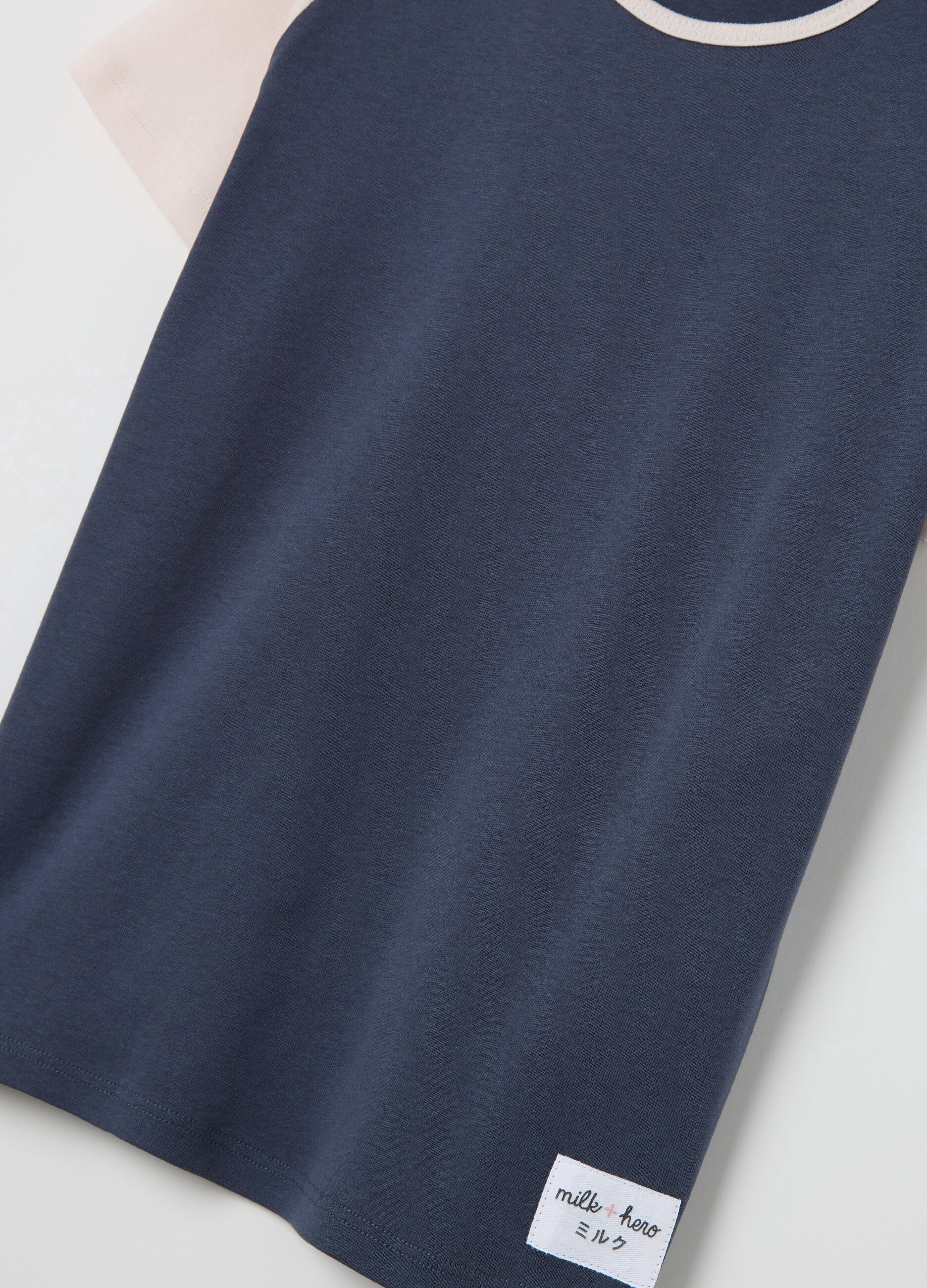 Blue T-shirt with pink raglan sleeves