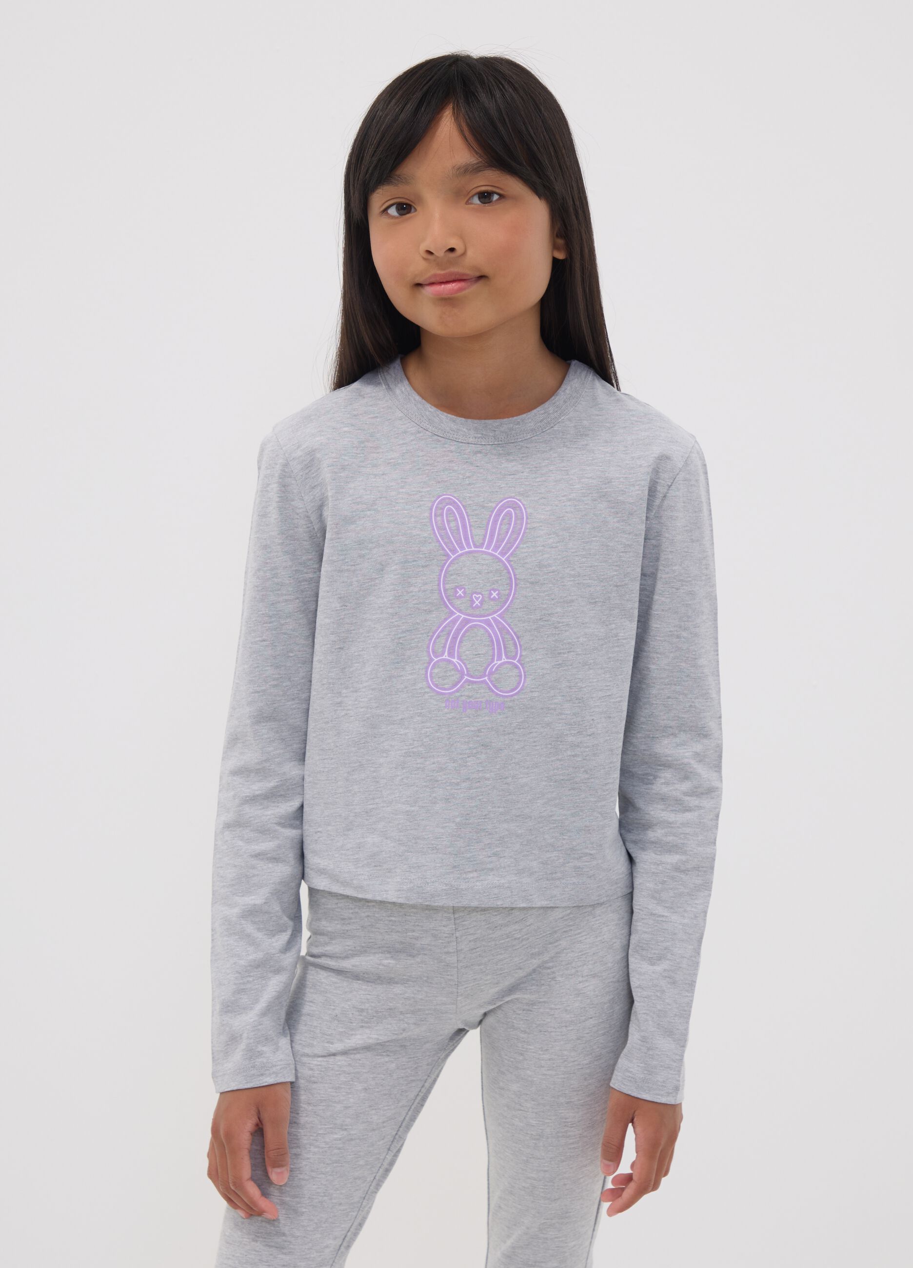 T-shirt crop grigia in puro cotone organico con collo a costine per ragazza
