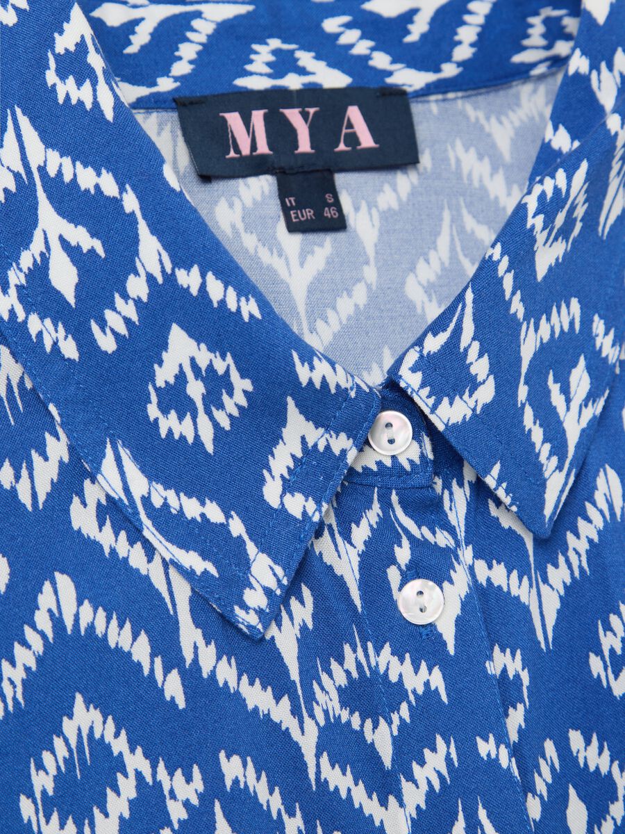 Curvy blue viscose dress with geometric motif_5