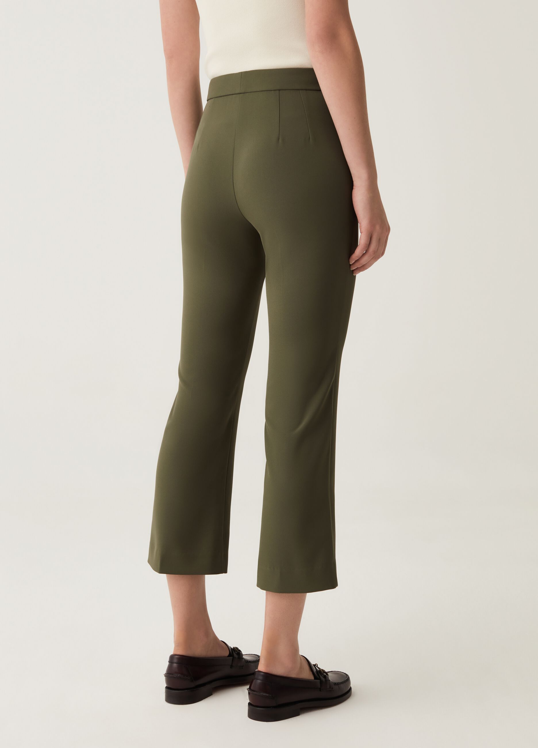 Pantaloni flare fit cropped_2