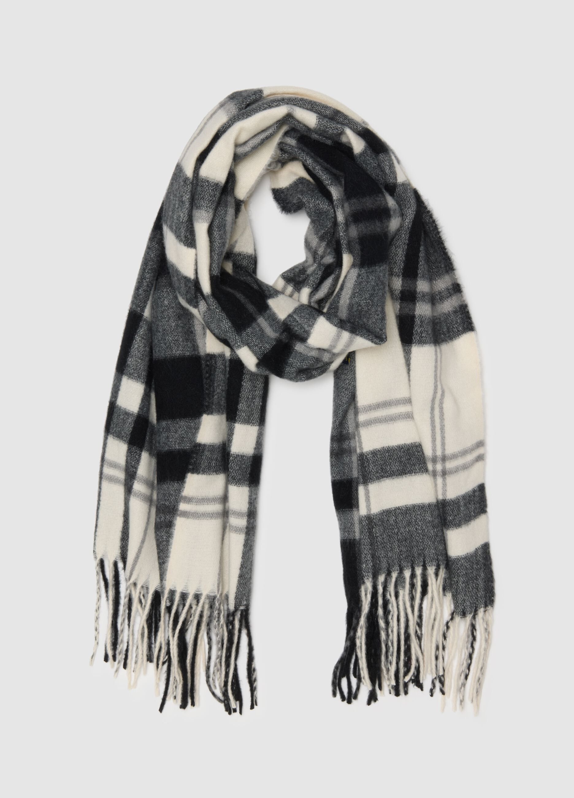 Multicolor checked scarf with fringes