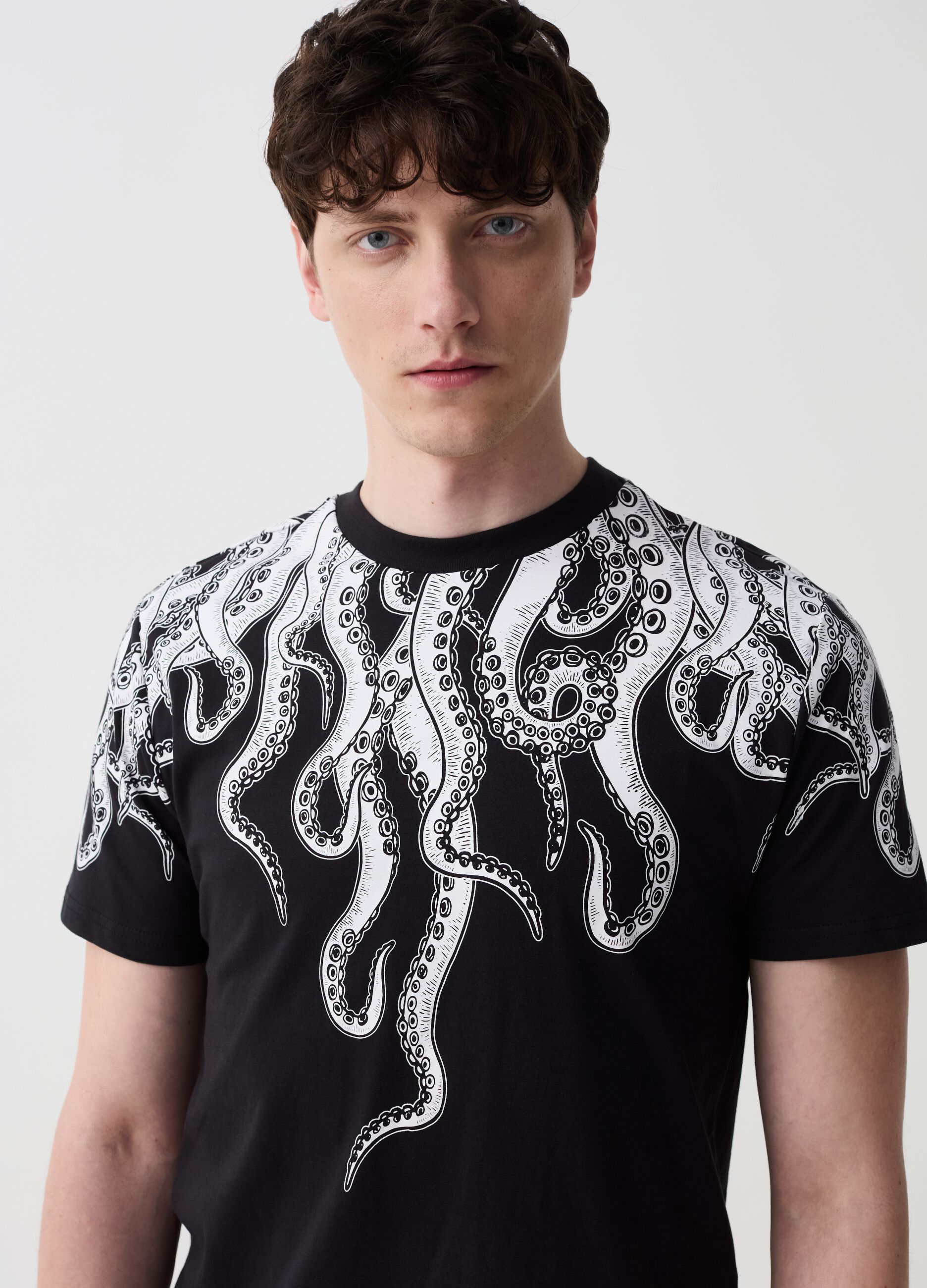 T-shirt with octopus print and round neck