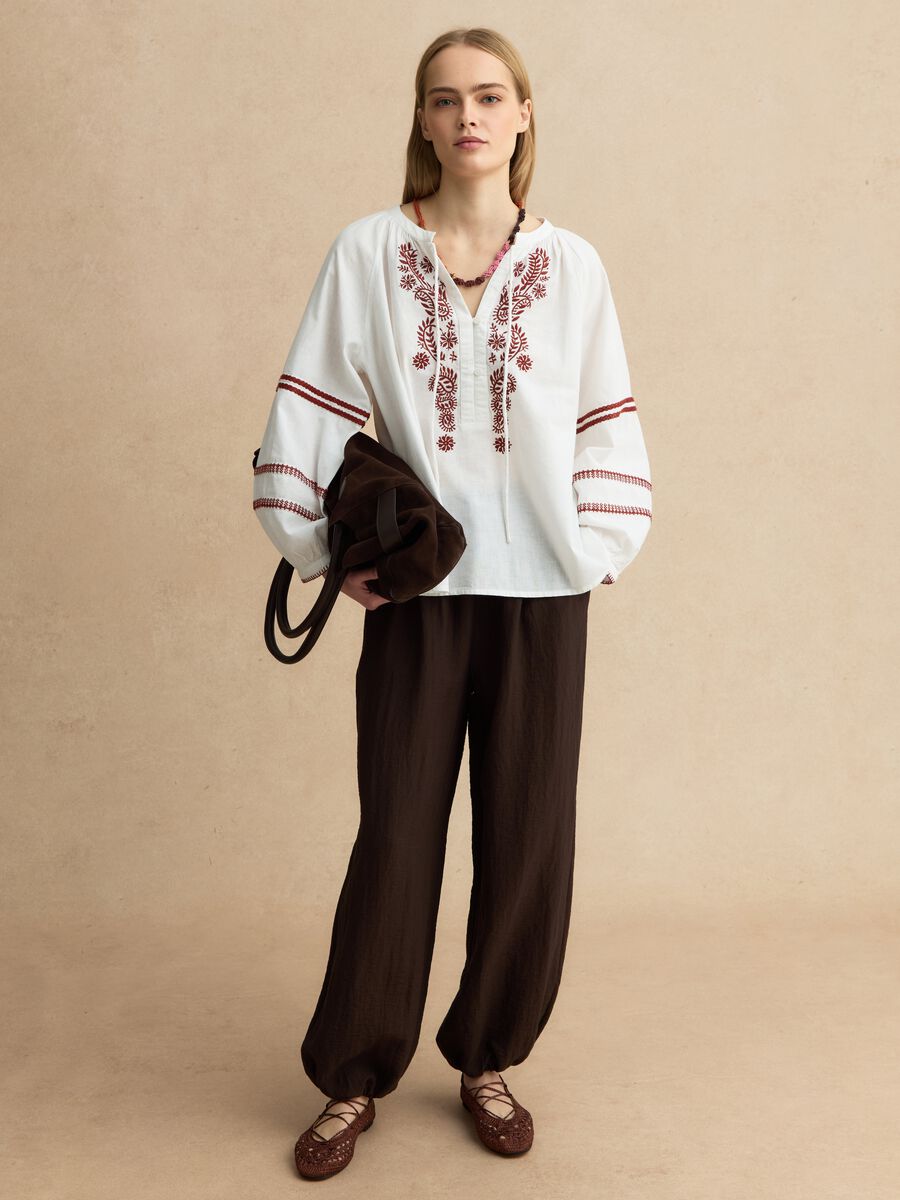 Pantaloni jogger in misto viscosa marroni relaxed fit_0