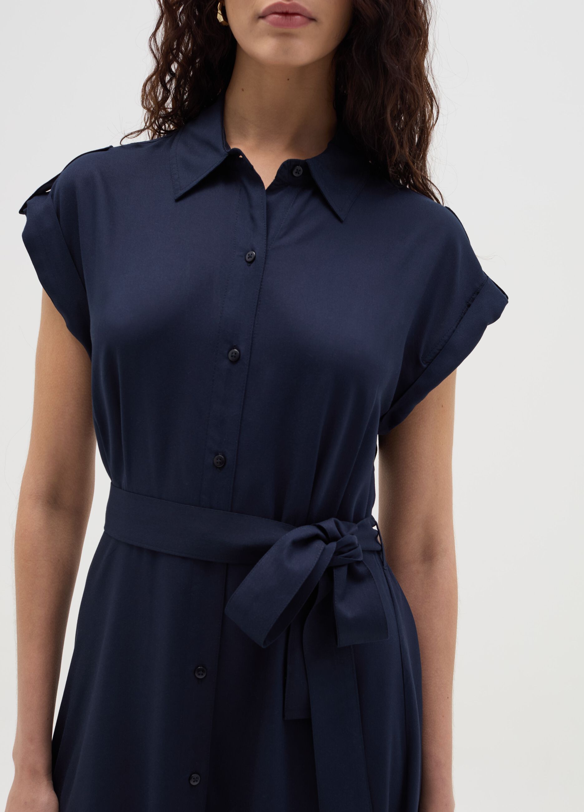 Vestito lungo chemisier con cintura