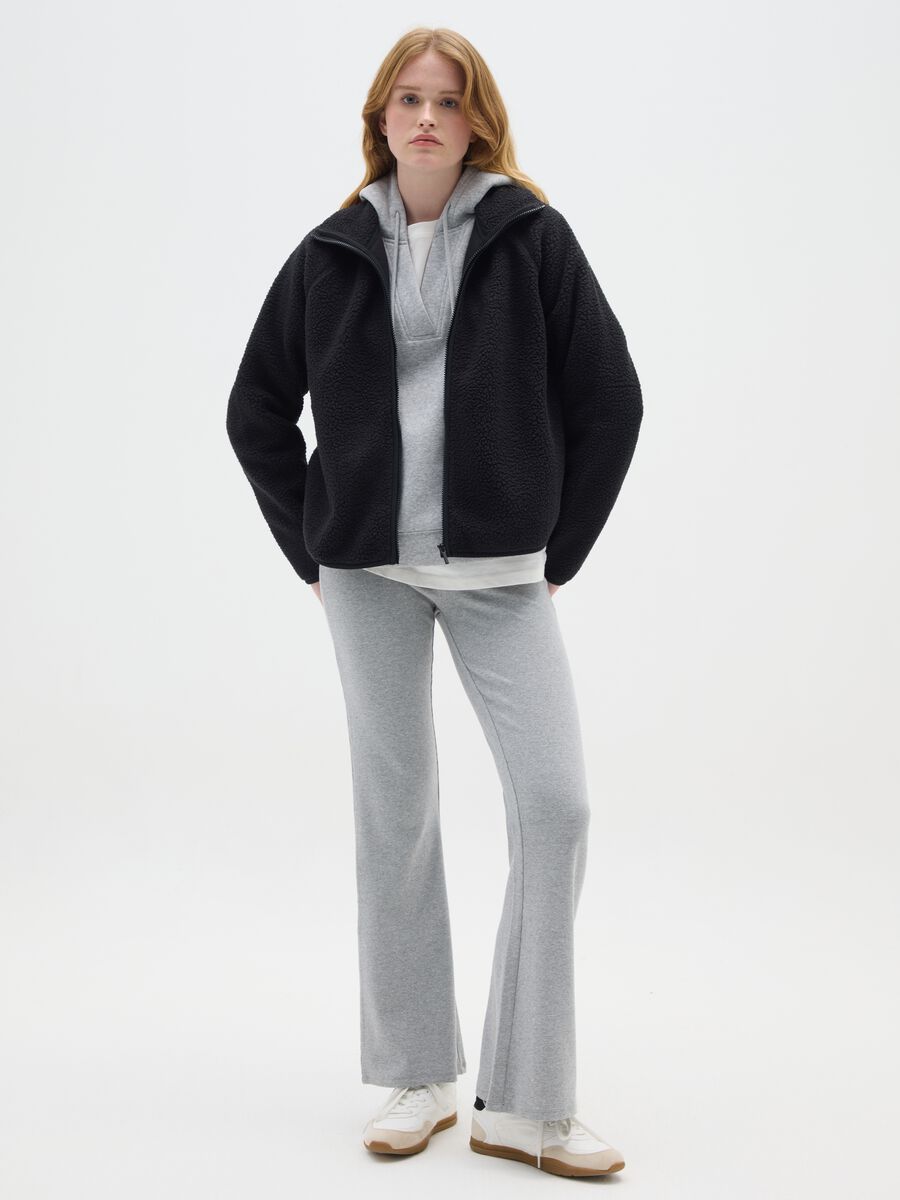 Felpa nera regular fit con zip_1