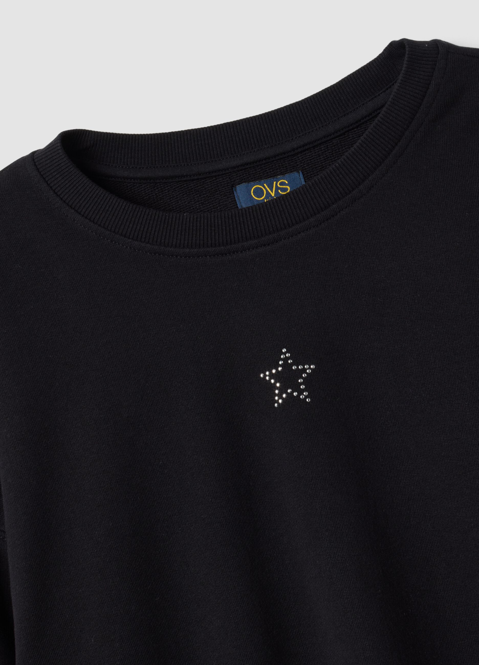 Black 100% cotton sweatshirt with star detail for girls, relaxed fit