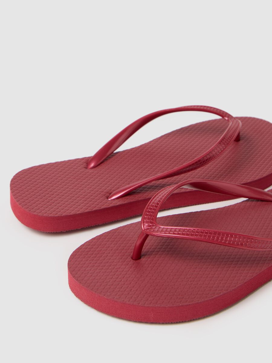Women’s flip-flop in mixed red material_1