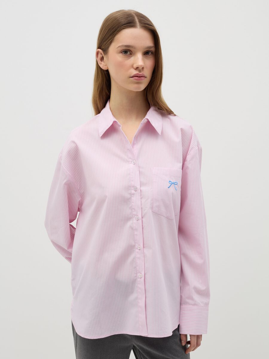 Relaxed-fit shirt with embroidered pocket_0