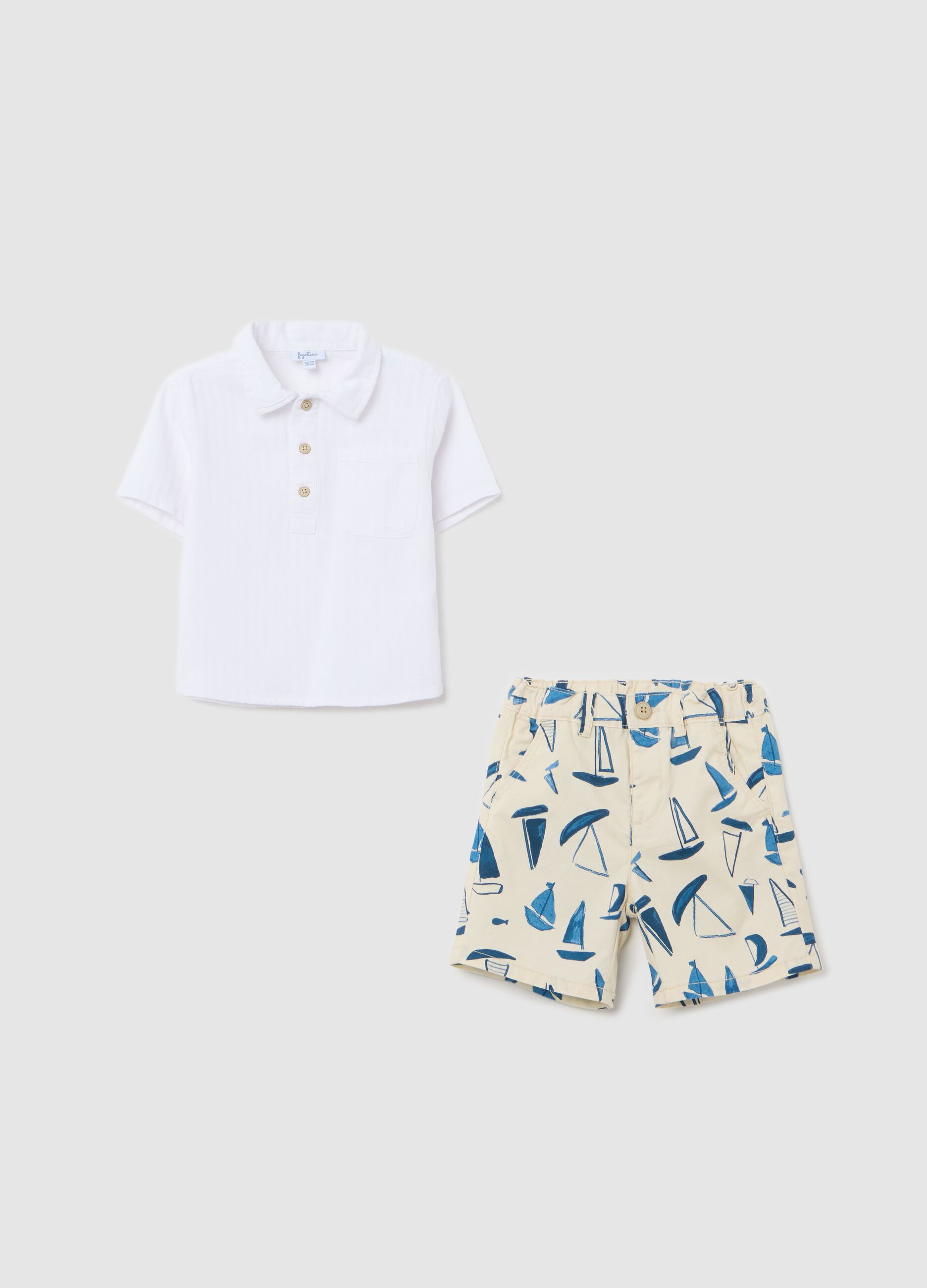 Set with white shirt and patterned Bermuda shorts