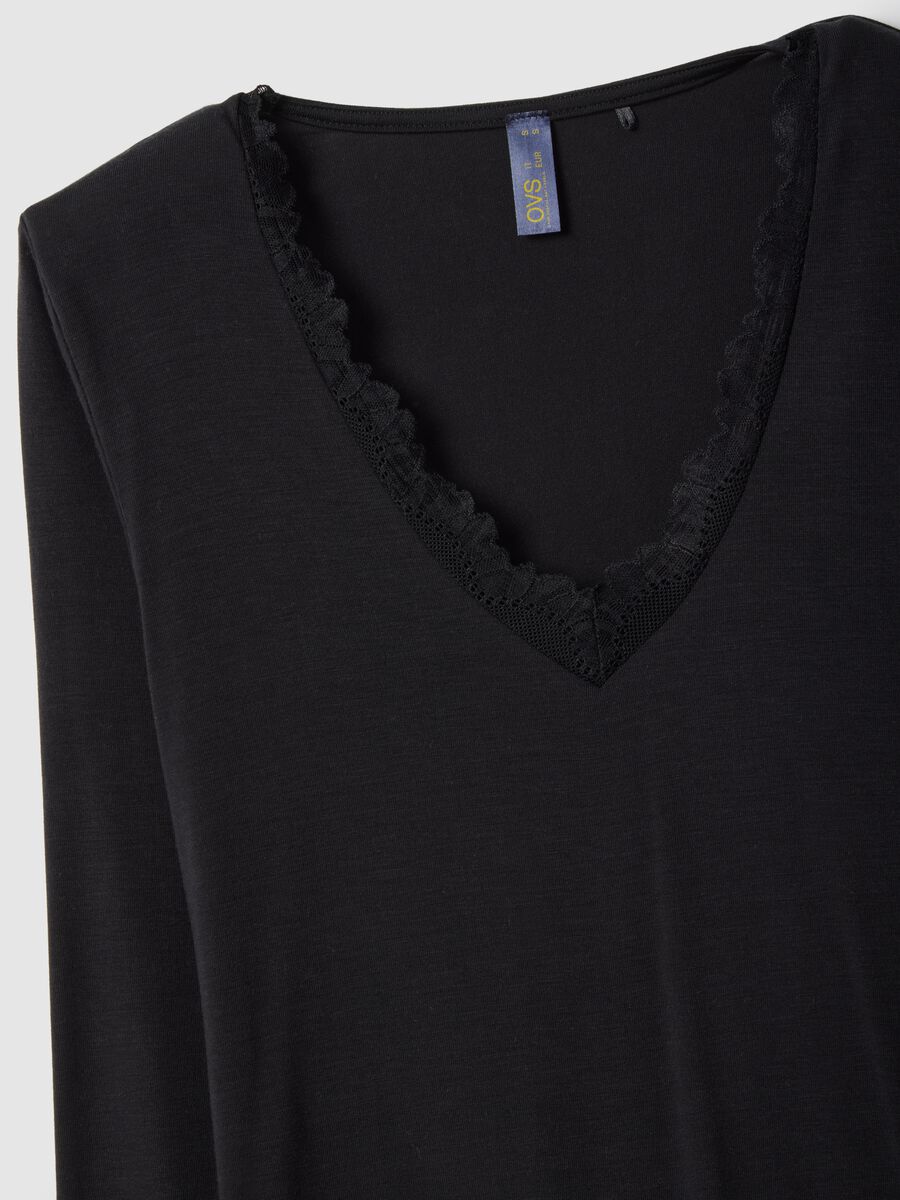 Black long sleeve top regular fit with lace trim_5