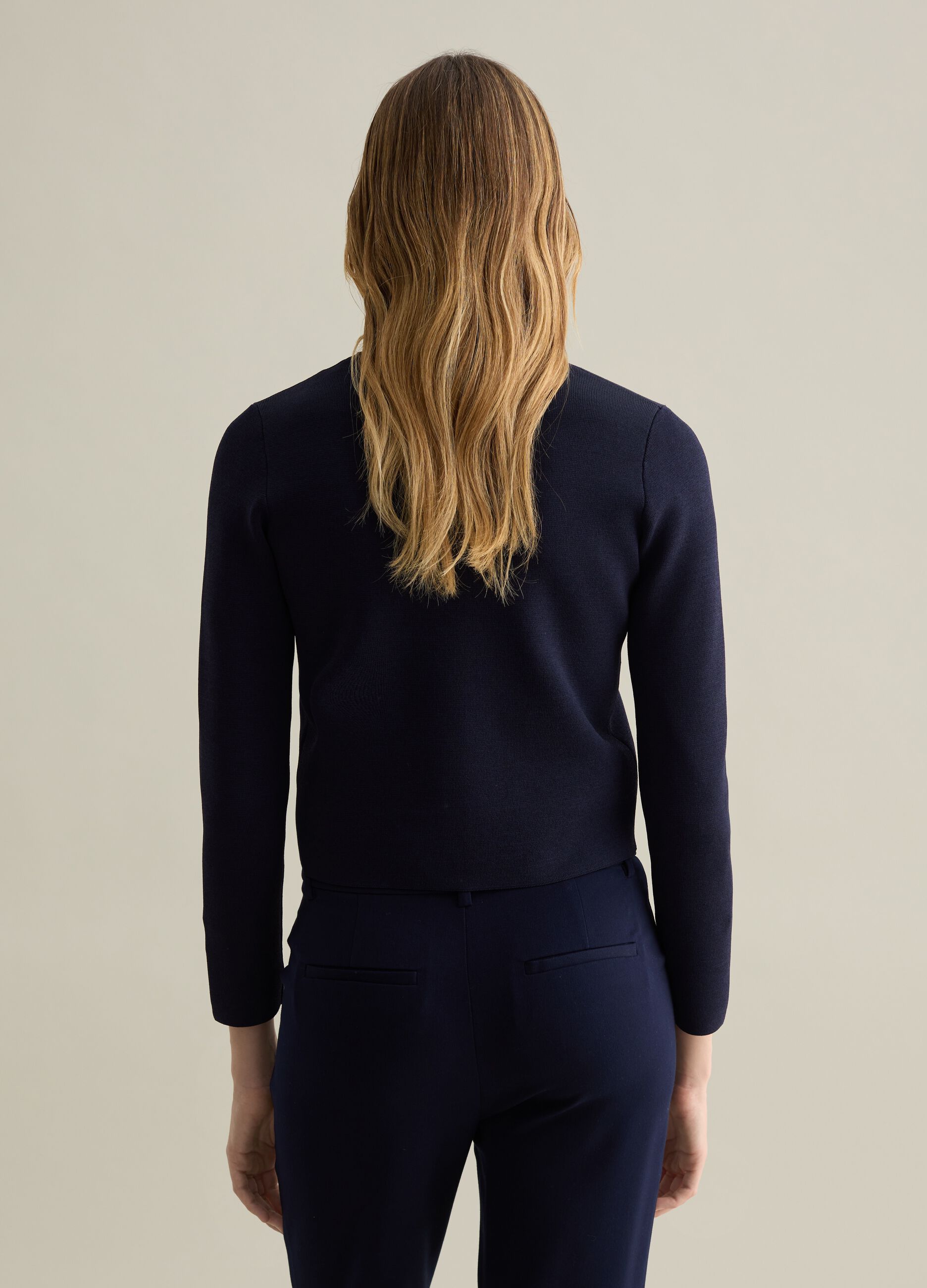 Cardigan con bottoni dorati